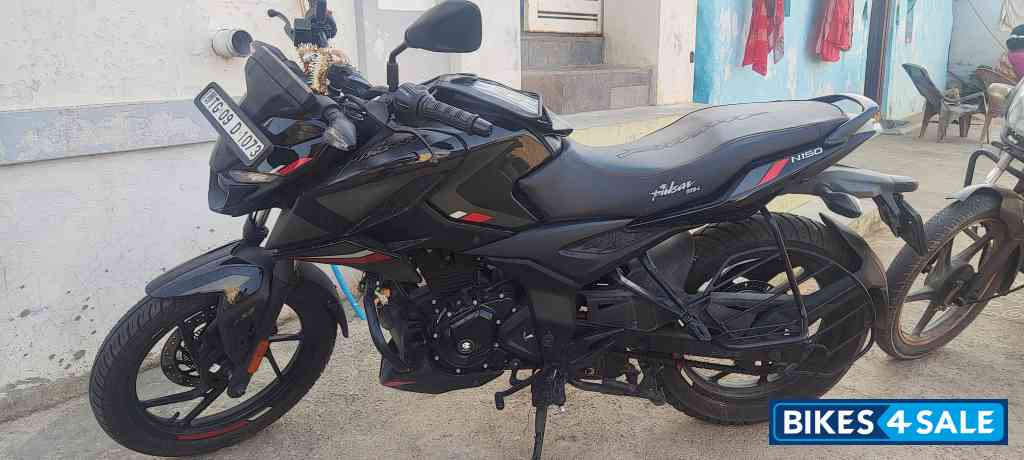 Bajaj Pulsar N150