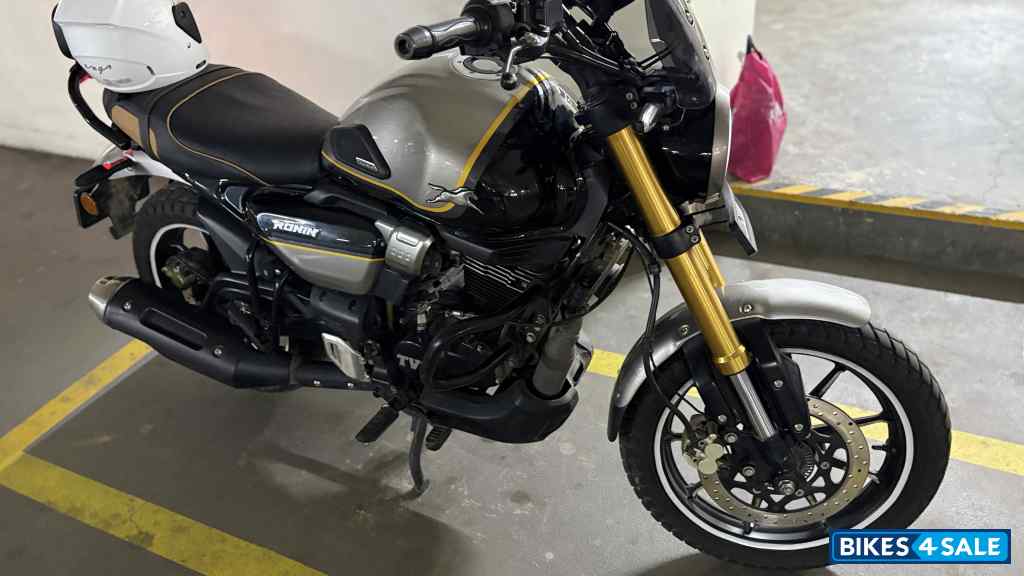 TVS Ronin TD