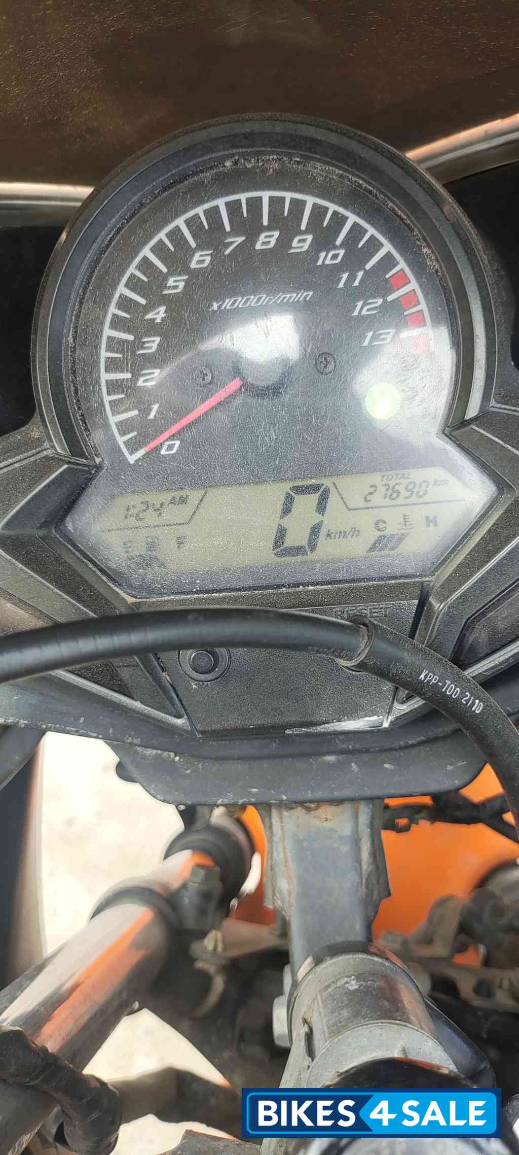 Orange Honda CBR 150R