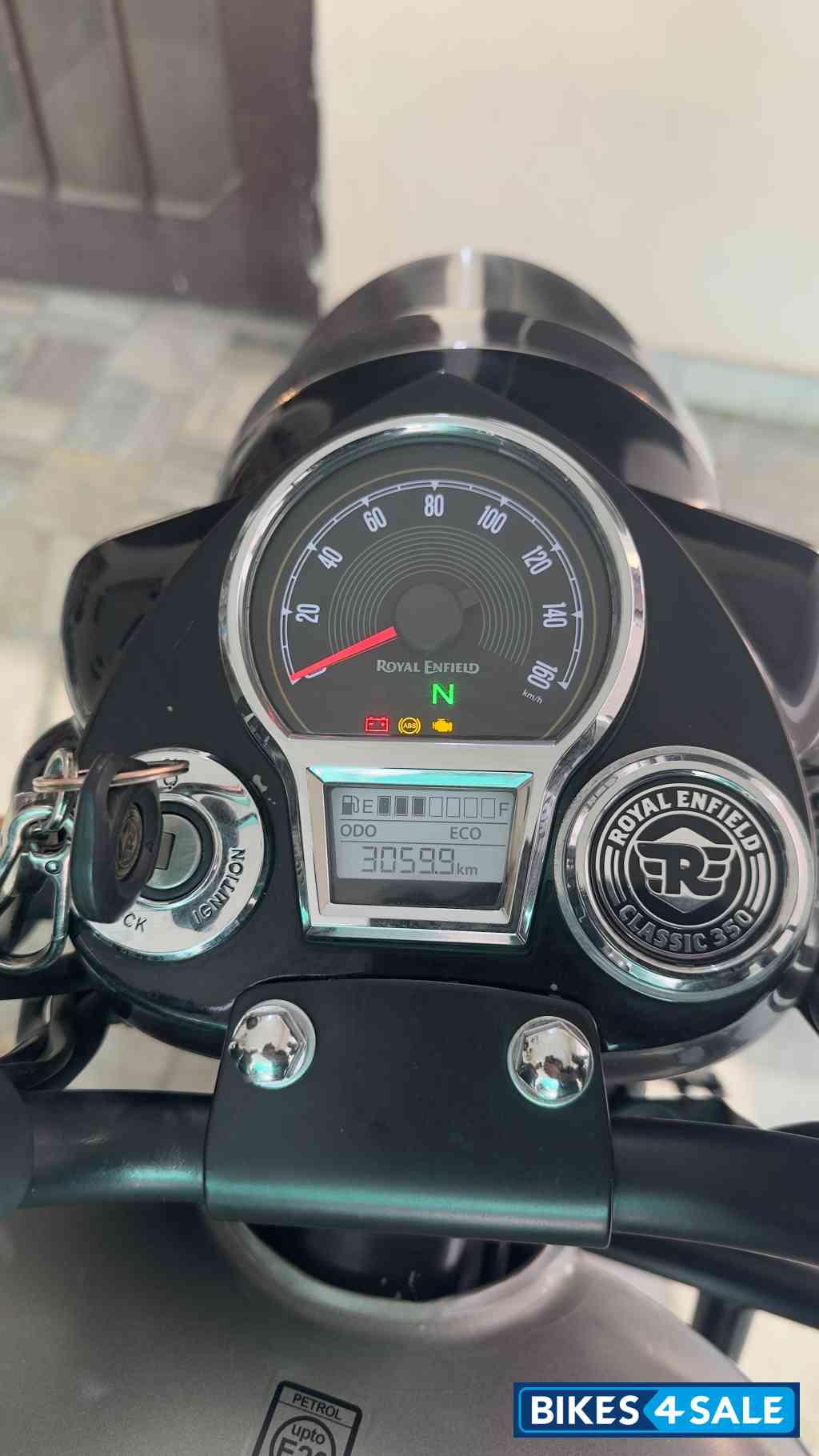 Gunmetal Grey Royal Enfield Classic 350 Dual Channel BS6