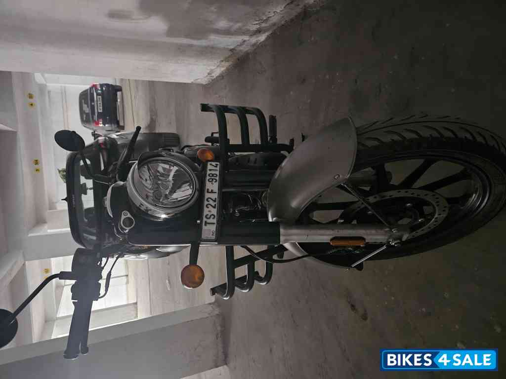 Gun Metal Grey Royal Enfield Classic 350 Dual Channel BS6