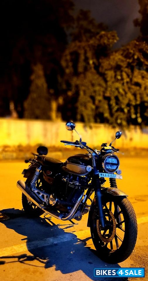 Black Honda Hness CB350 DLX Pro