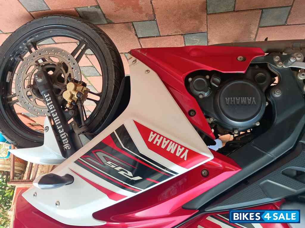 Yamaha YZF R15 S