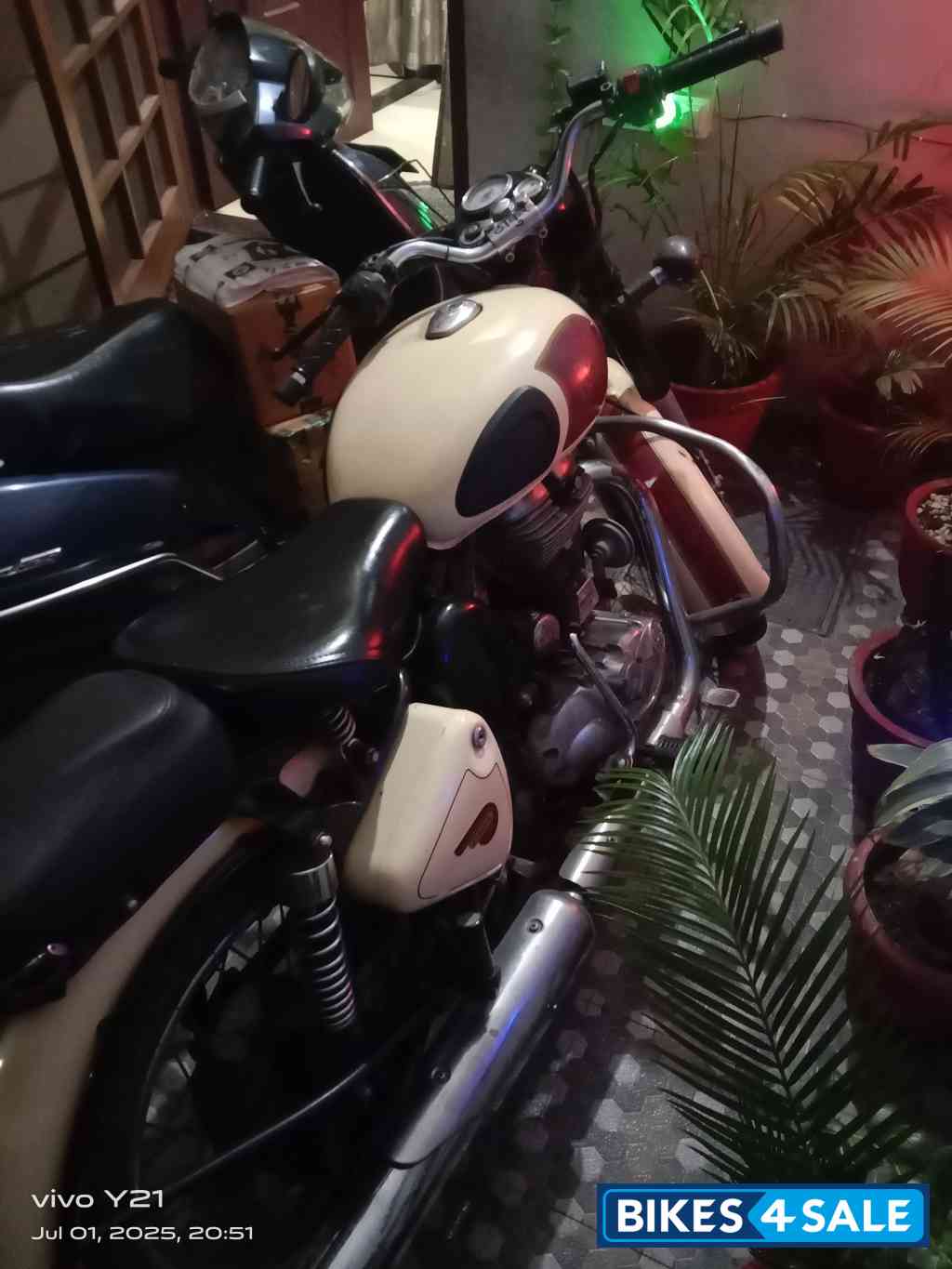 Royal Enfield Classic 500