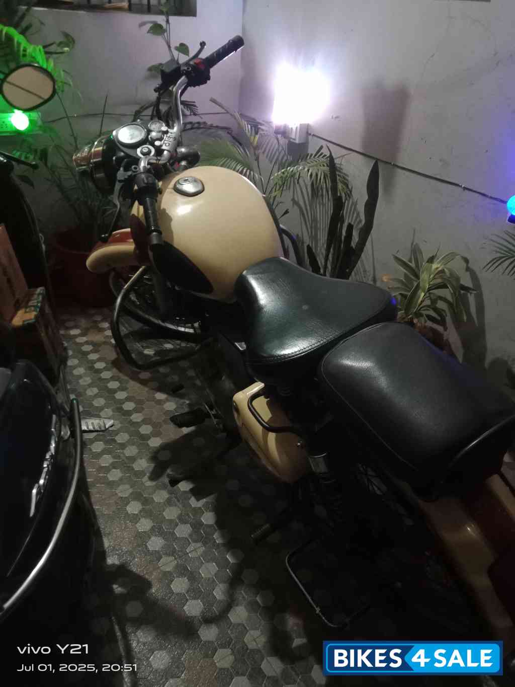 Royal Enfield Classic 500