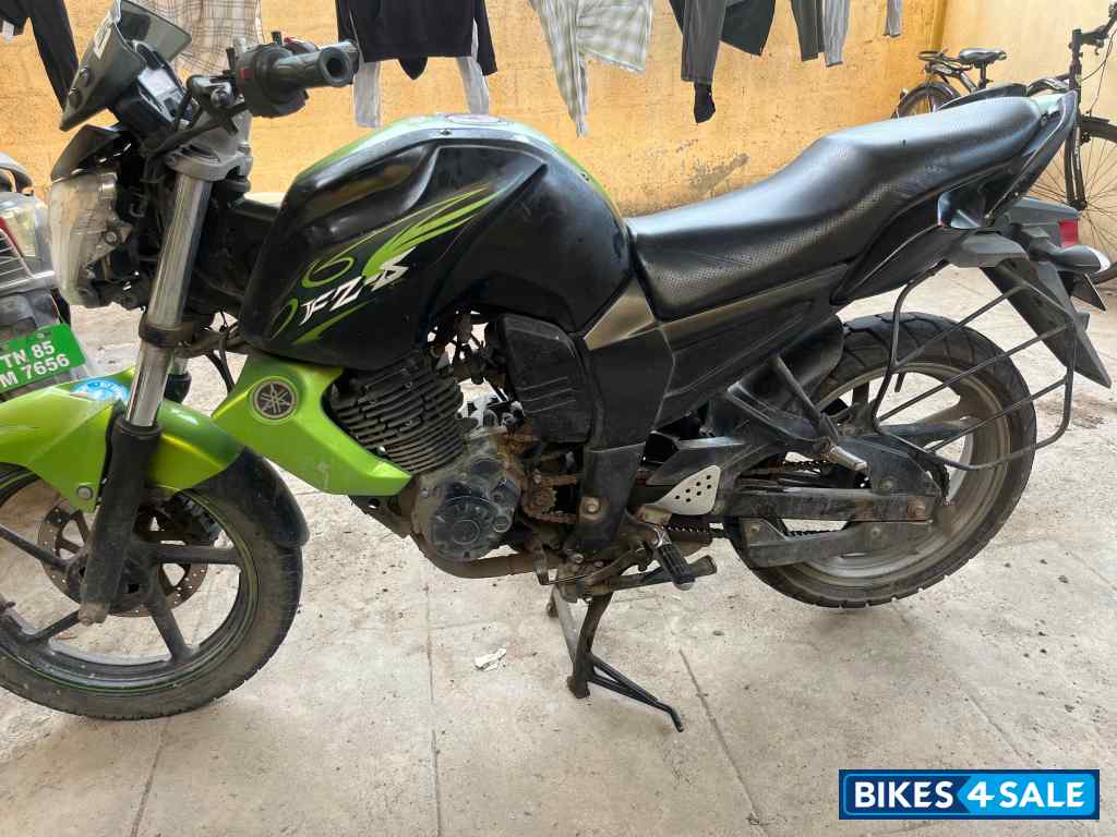 Yamaha FZ-S