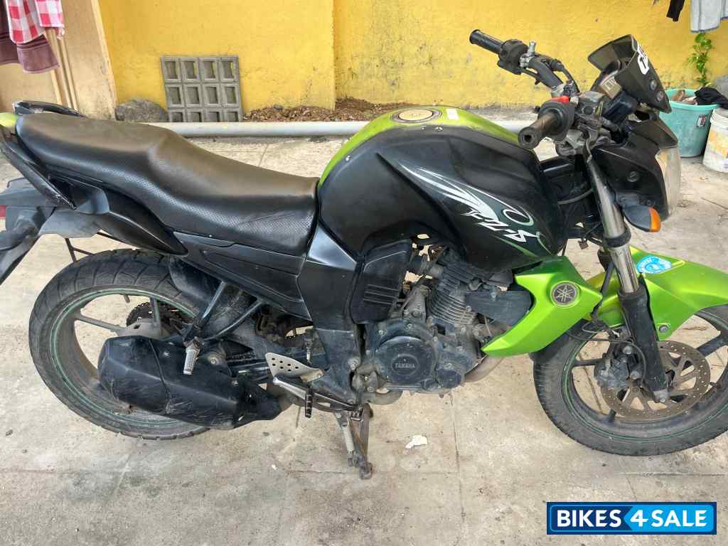 Yamaha FZ-S