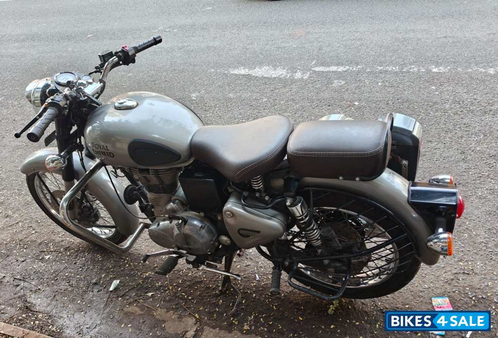 Gun Metal Grey Royal Enfield Classic 350 BS VI