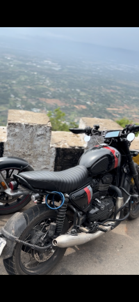 Bold Black Yezdi Scrambler Single Tone