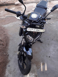 Black TVS Raider 125