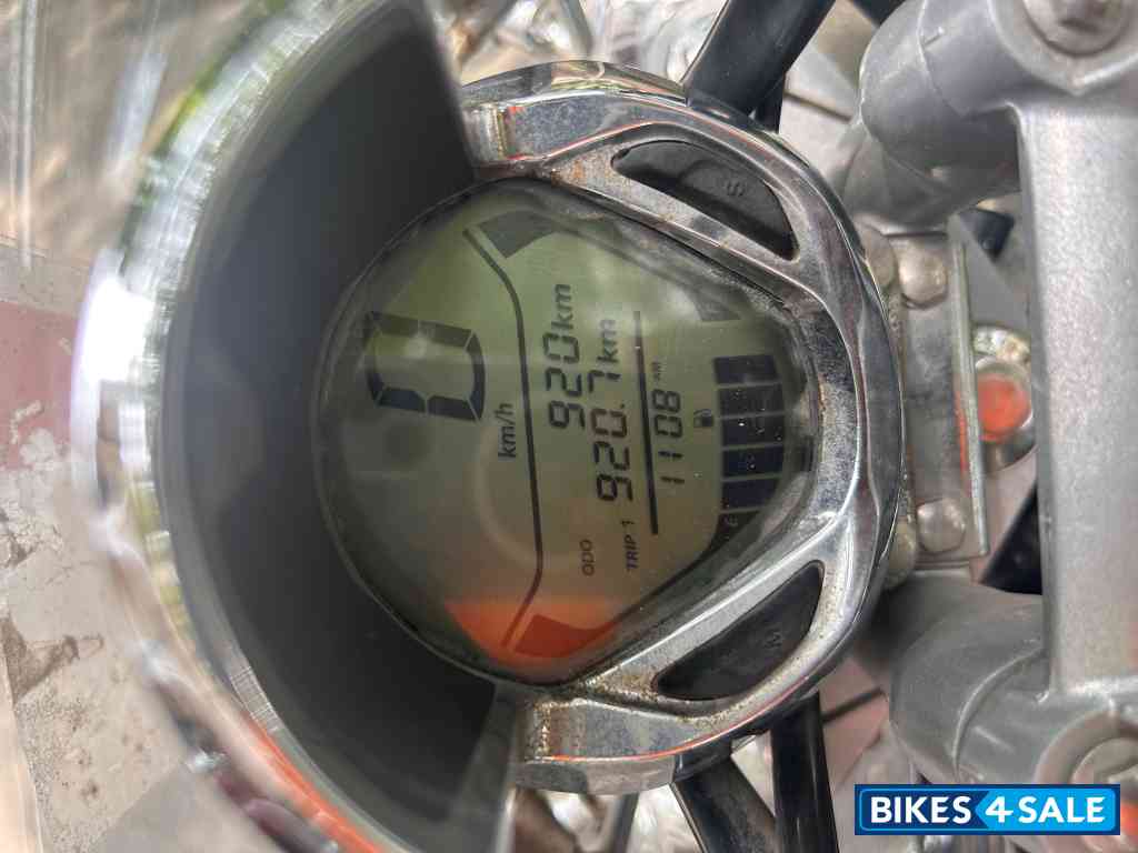 Black Bajaj Avenger Street 220 Black Bajaj Avenger Street 220