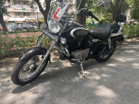 Black Bajaj Avenger Street 220