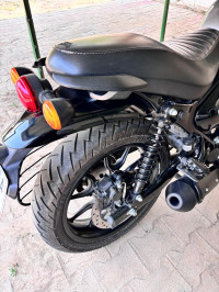 Silver Royal Enfield Hunter 350 Metro