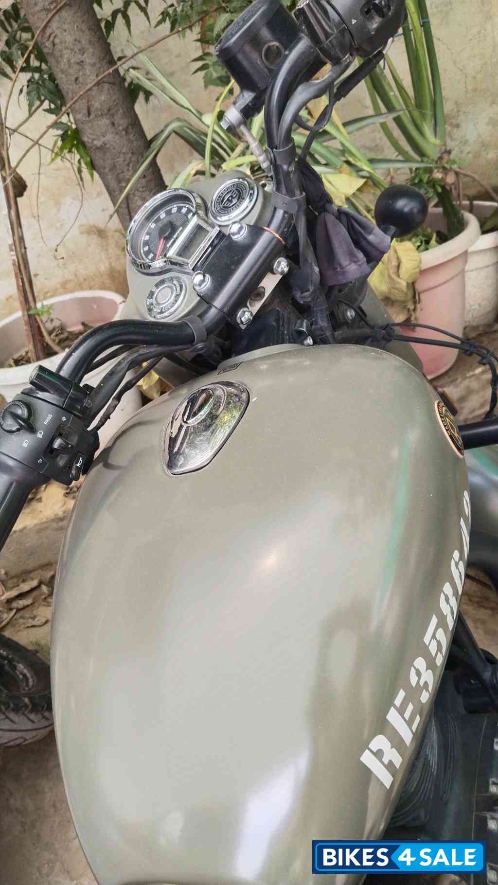 Royal Enfield Classic 350 Single Channel BS6