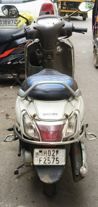 White Suzuki Access 125