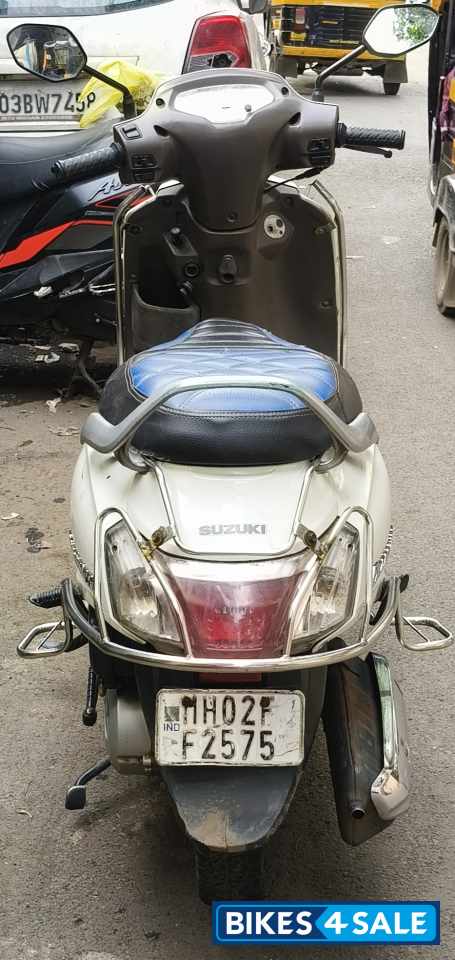 White Suzuki Access 125