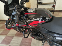 Bajaj Pulsar 220F