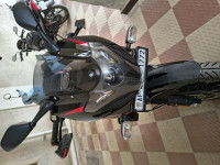Bajaj Pulsar 220F