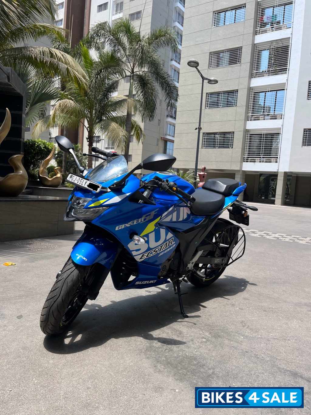 Blue Suzuki Gixxer SF Moto GP