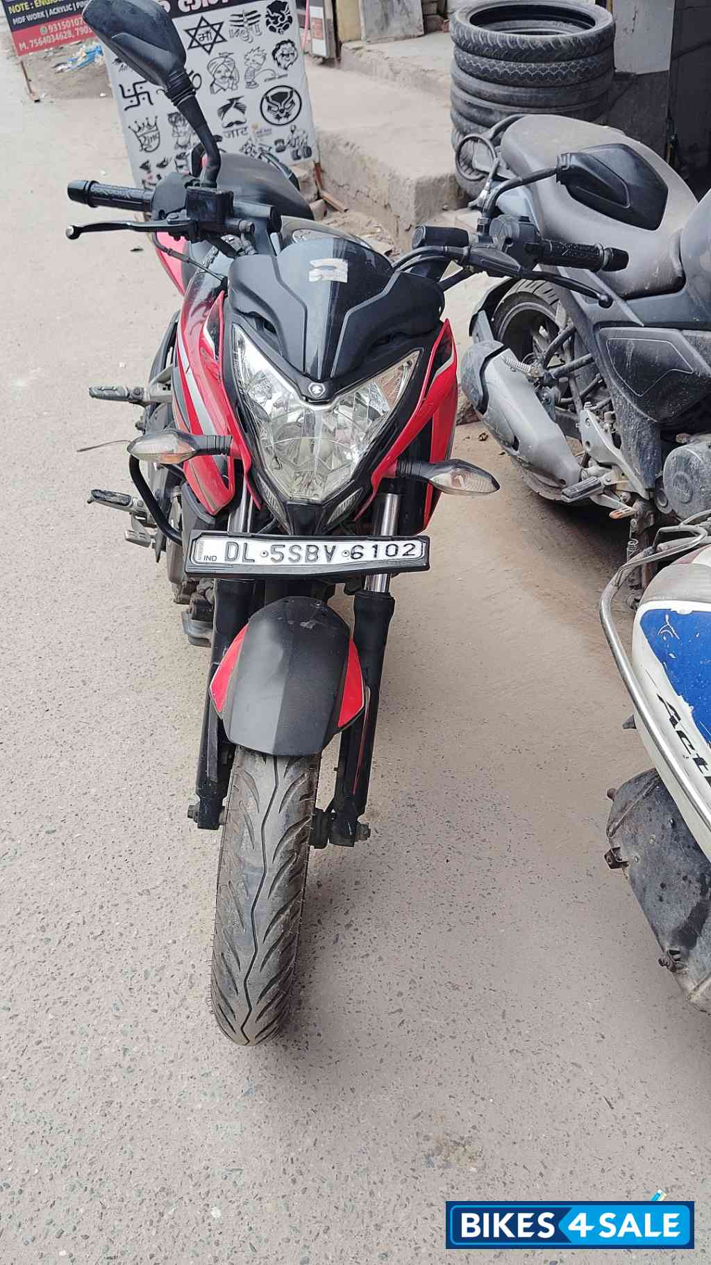 Bajaj Pulsar 200 NS