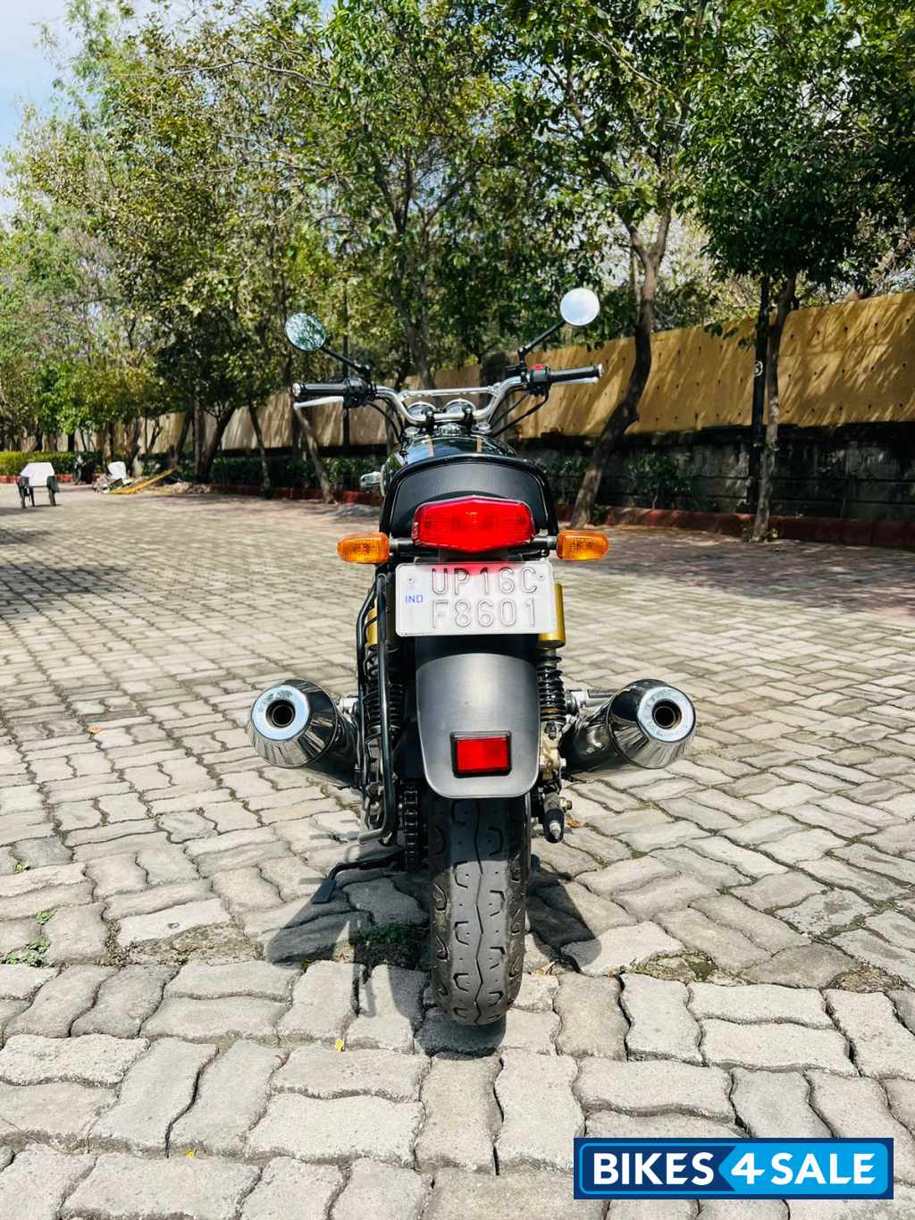 Dust And Glitter Royal Enfield Interceptor 650 Twin Dust And Glitter Royal Enfield Interceptor 650 Twin