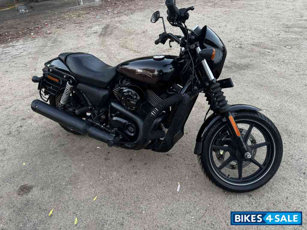 Vivid Black Anivarsary Harley Davidson Street 750