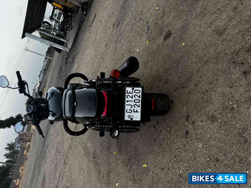 Vivid Black Anivarsary Harley Davidson Street 750