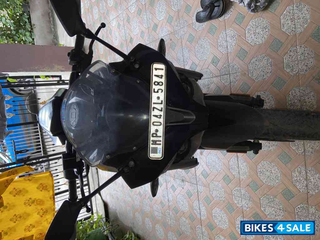Bajaj Pulsar RS 200 BS6