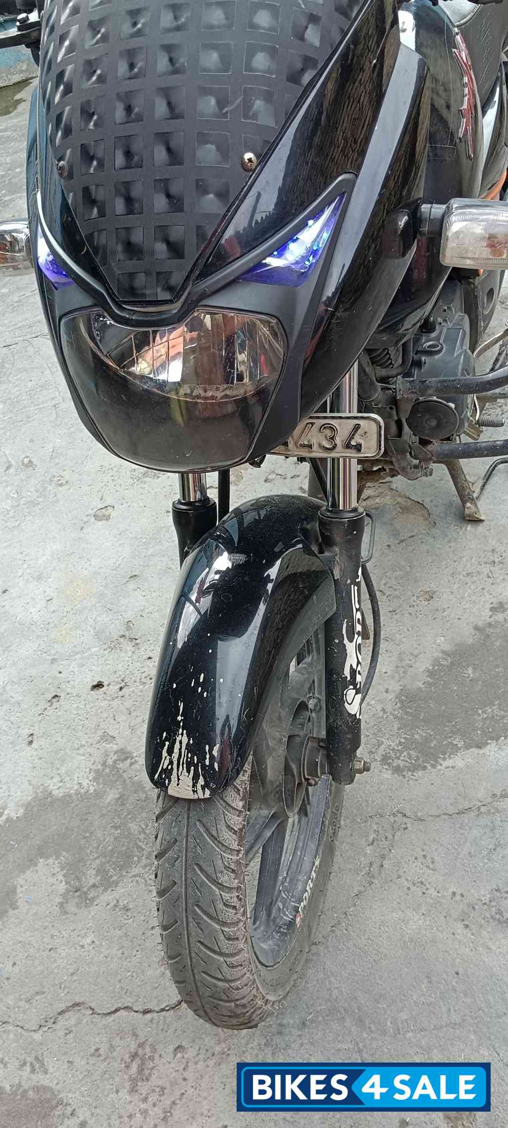 Bajaj Pulsar 150 BS6