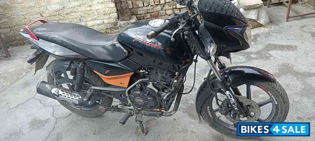 Bajaj Pulsar 150 BS6
