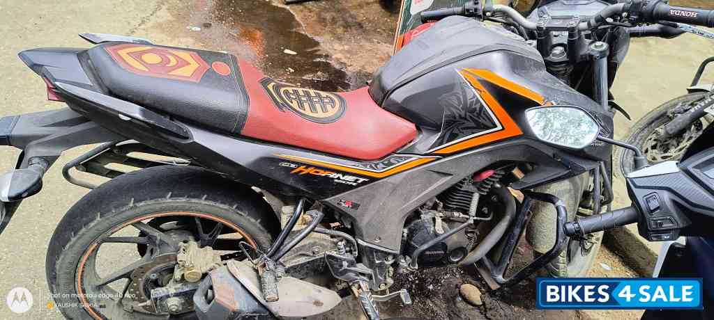 Honda CB Hornet 160R