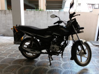 Black Bajaj Platina 100 ES