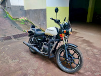 Royal Enfield Thunderbird X 350