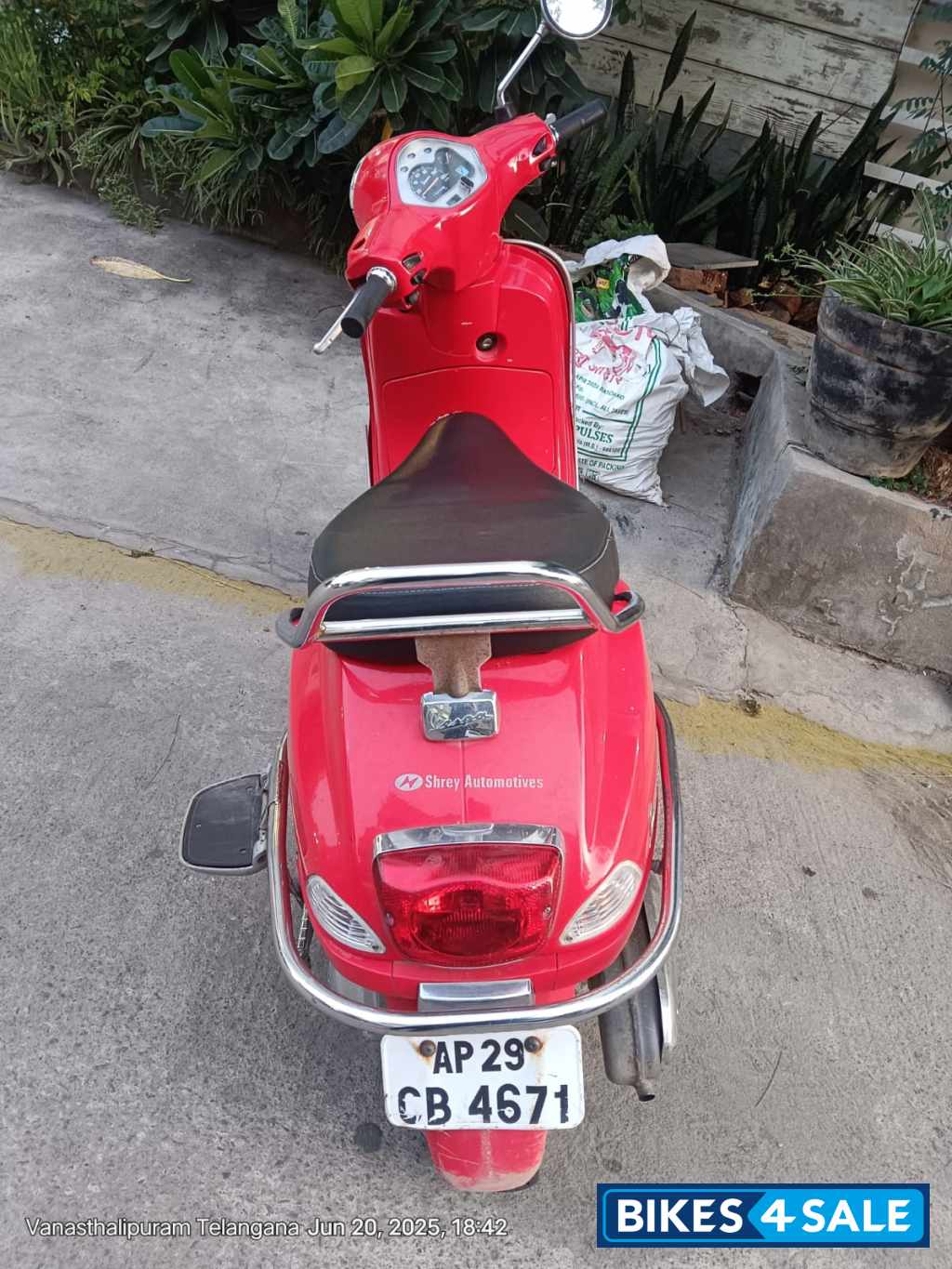 Vespa VX 125