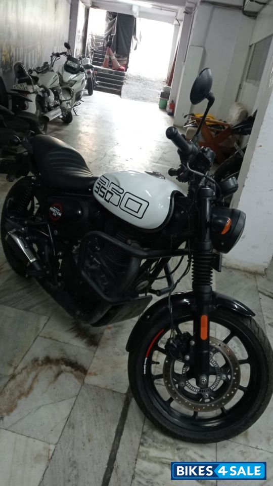 Royal Enfield Hunter 350 Metro