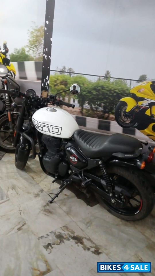 Royal Enfield Hunter 350 Metro