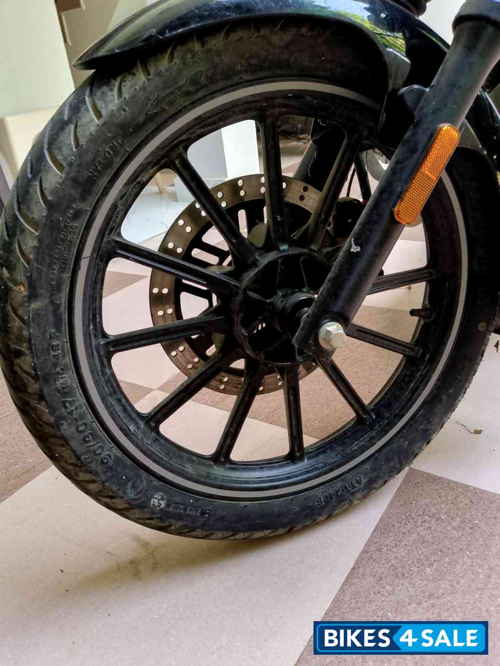 Black Bajaj Avenger Street 160 BS6