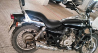 Black Bajaj Avenger 220 DTS-i