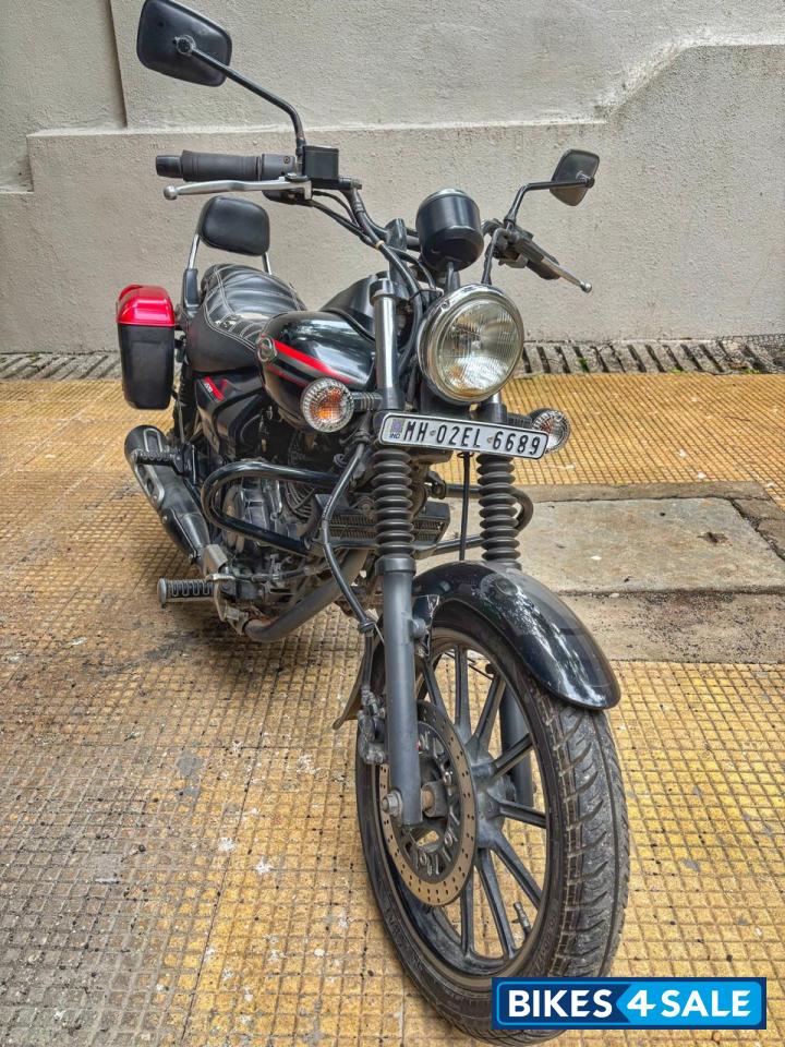Bajaj Avenger Street 220