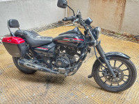 Bajaj Avenger Street 220