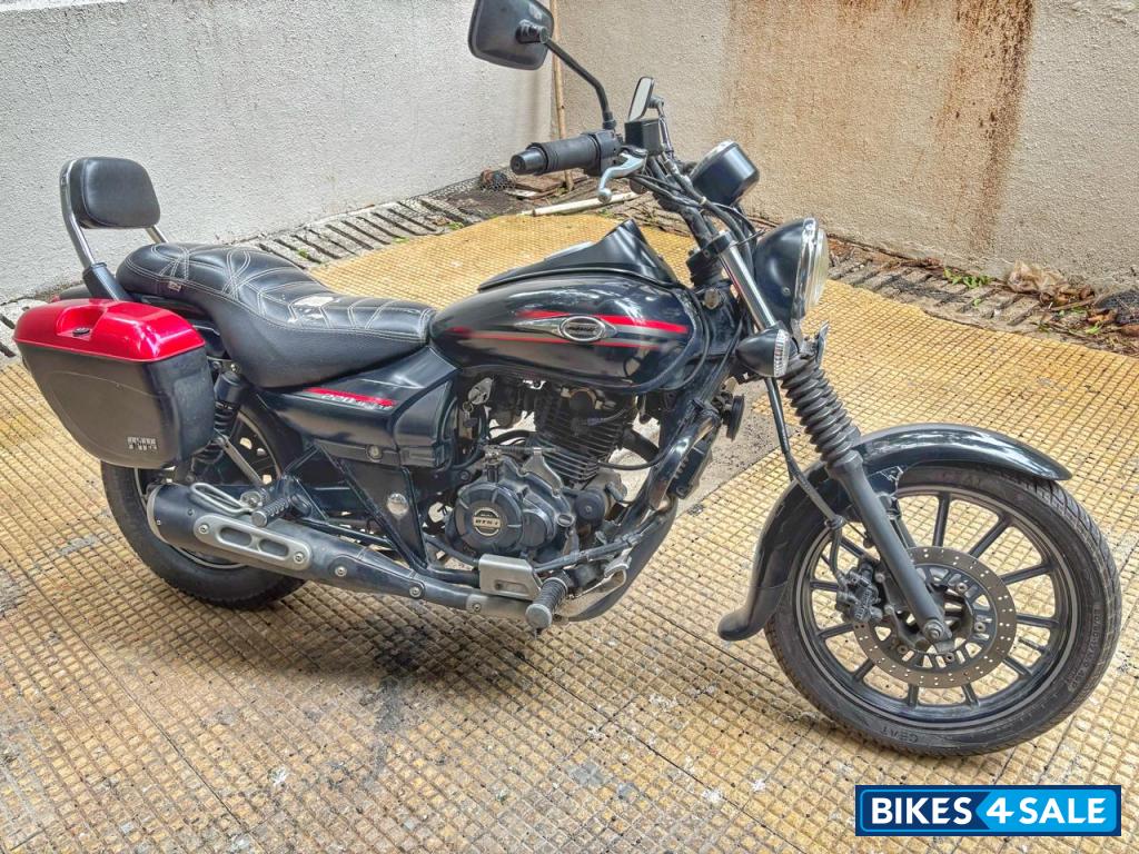 Bajaj Avenger Street 220