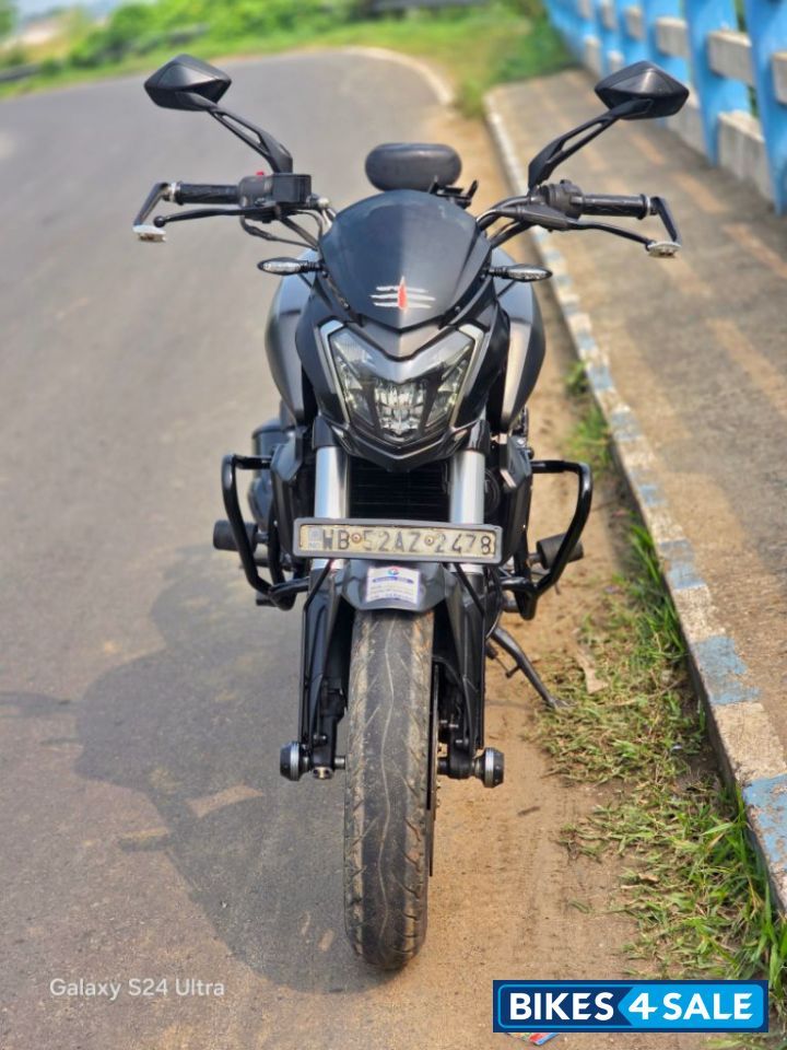 Black Bajaj Dominar 400 ABS BS6