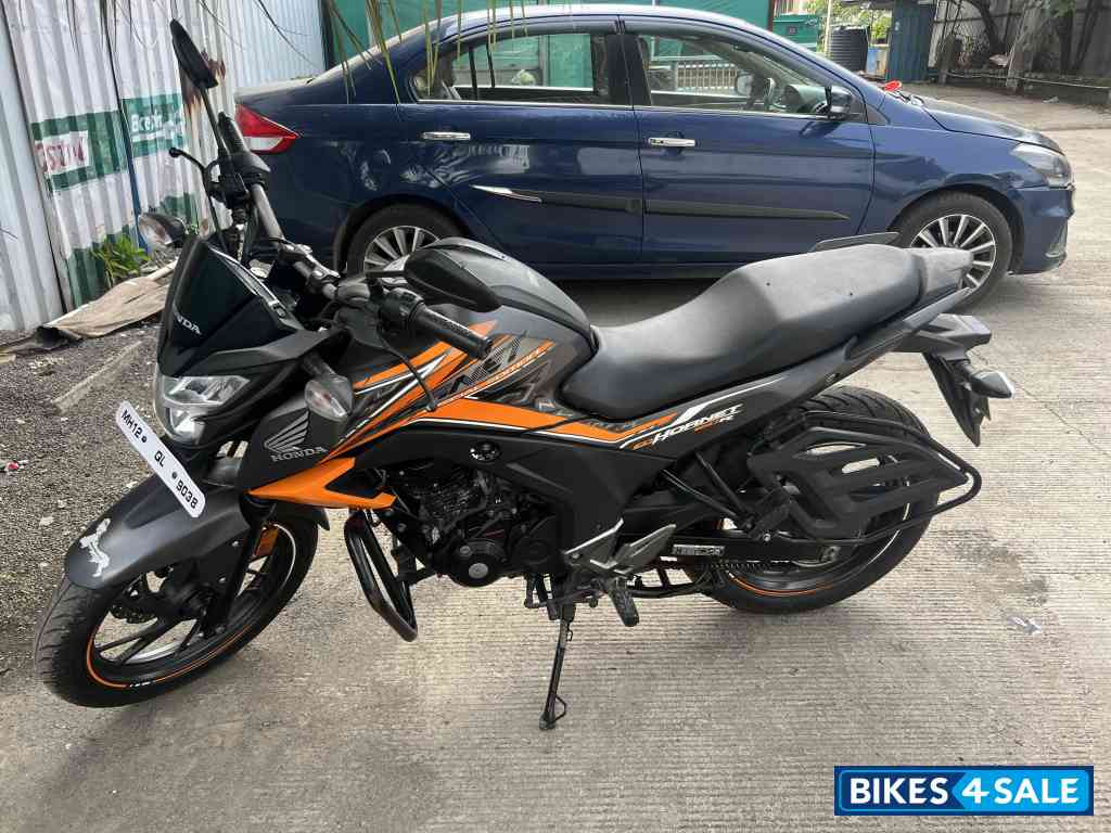 Honda CB Hornet 160R