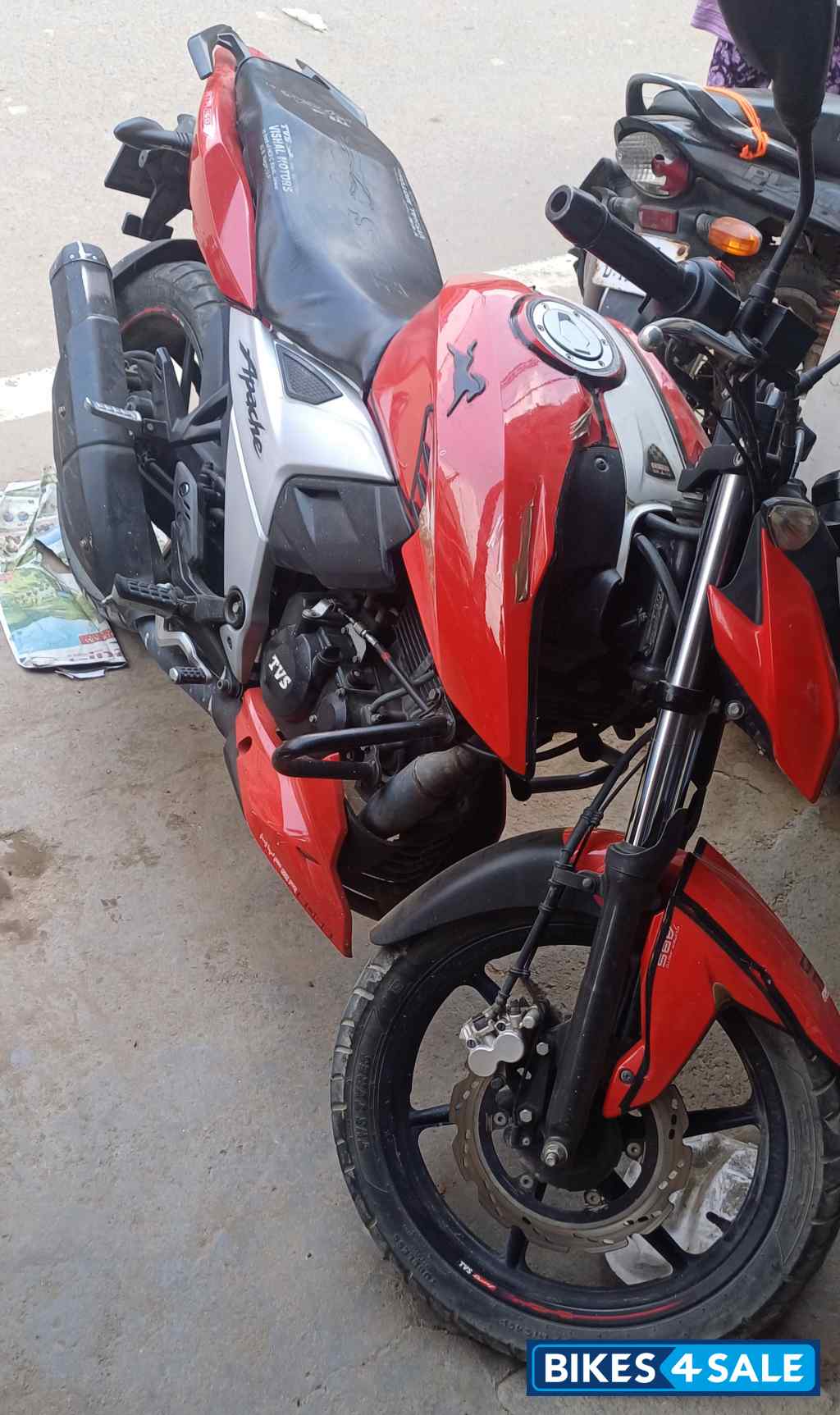 TVS Apache RTR 160 4V