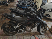 Black Bajaj Pulsar 200 NS