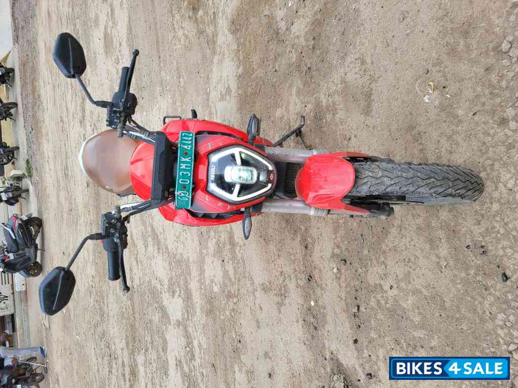 Revolt RV400 Eclipse Red Revolt RV400 Eclipse Red