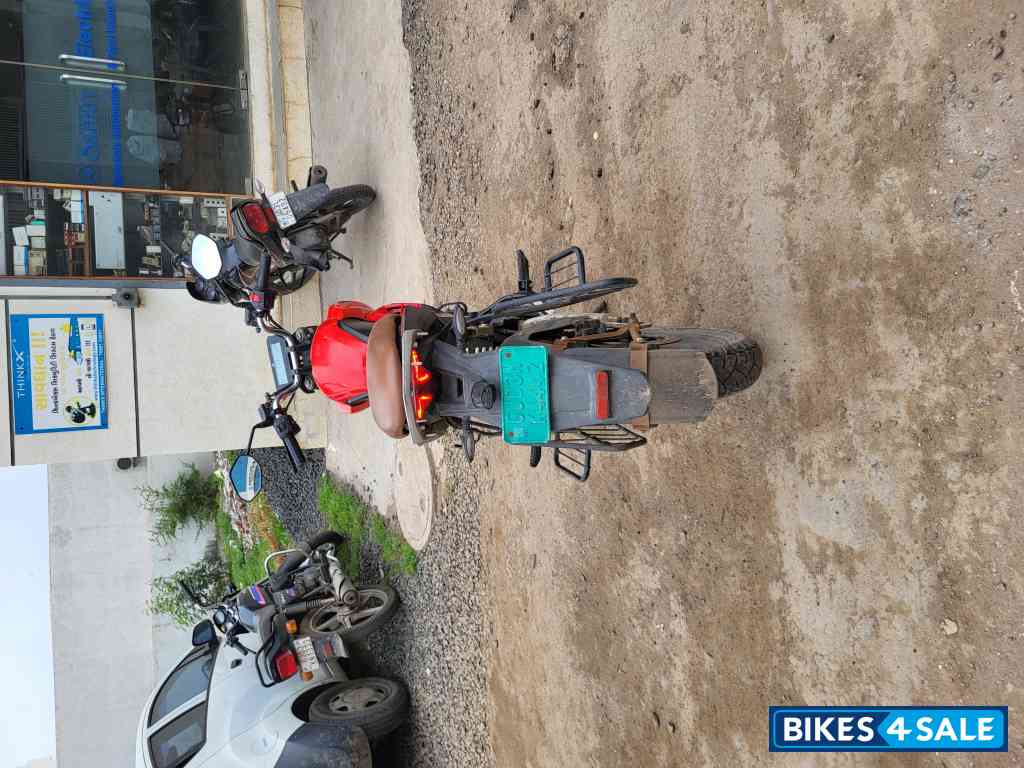 Revolt RV400 Eclipse Red Revolt RV400 Eclipse Red