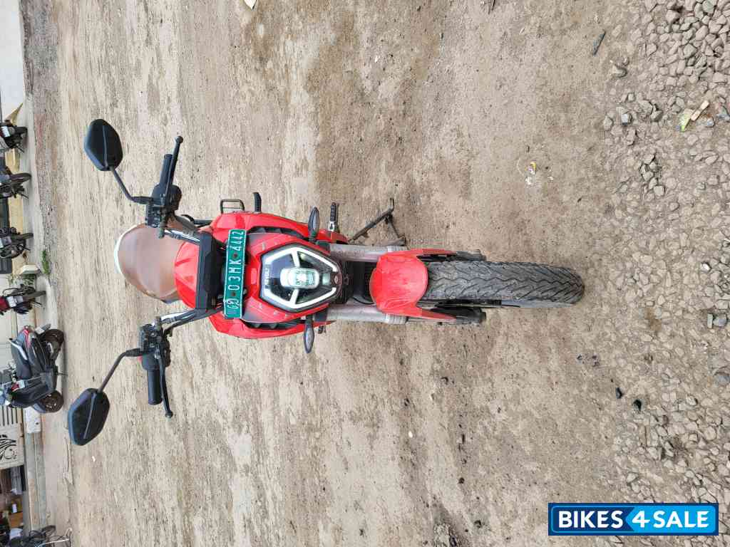 Revolt RV400 Eclipse Red Revolt RV400 Eclipse Red