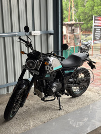 Royal Enfield Scram 411 2023 Model