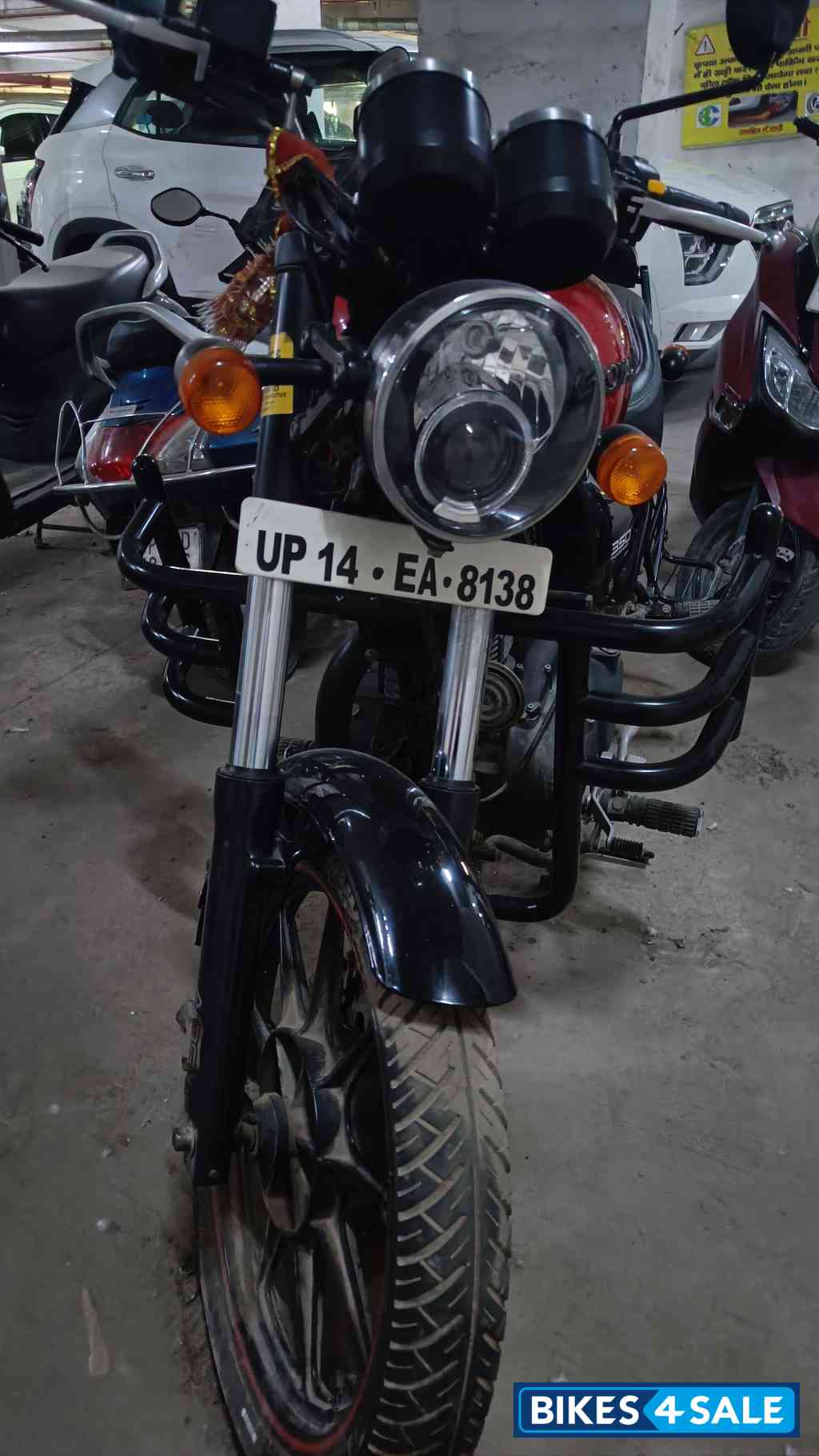 Red Royal Enfield Thunderbird 350